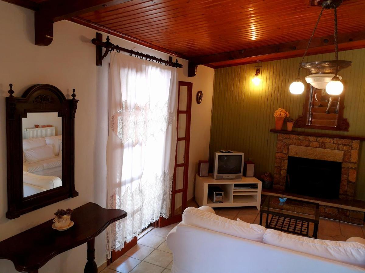 Villa Lena Entire Cottage Kalamaki  Luaran gambar